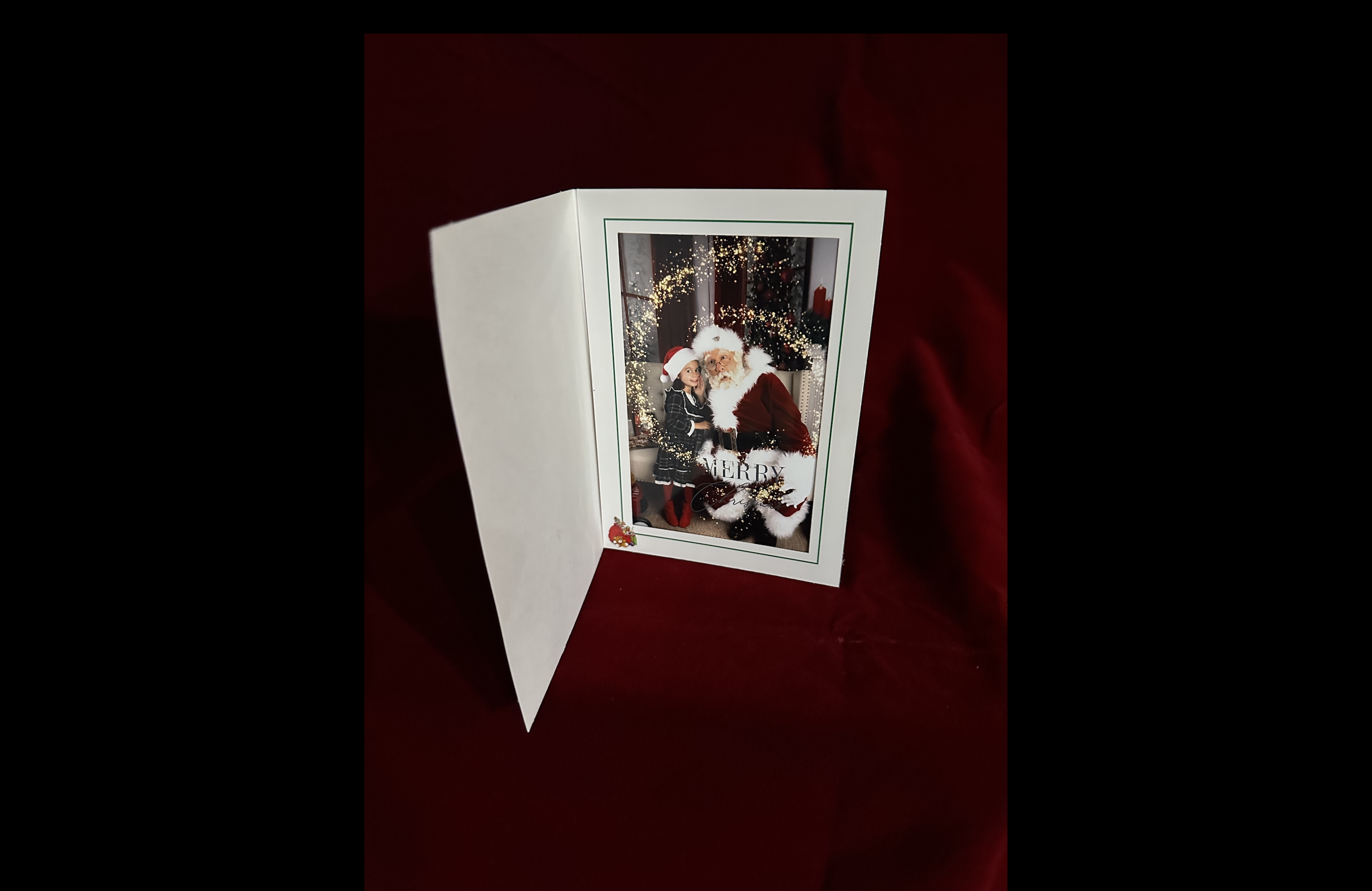 White unstamped photo keepsake folder designed to hold a 4x6 Santa portrait